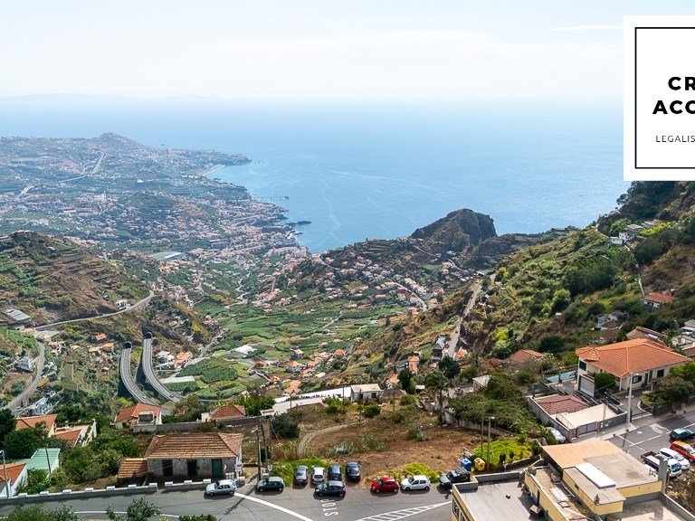 Plot for Sale in Câmara De Lobos, Ilha Da Madeira, Portugal 1