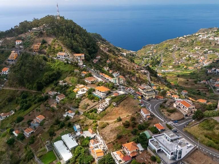 Plot for Sale in Câmara De Lobos, Ilha Da Madeira, Portugal 5