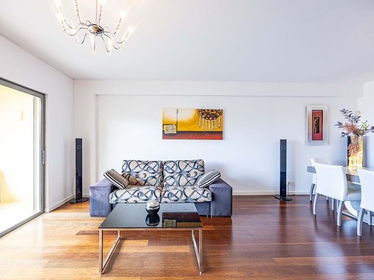 Apartment for Sale in Funchal, Ilha Da Madeira, Portugal 3
