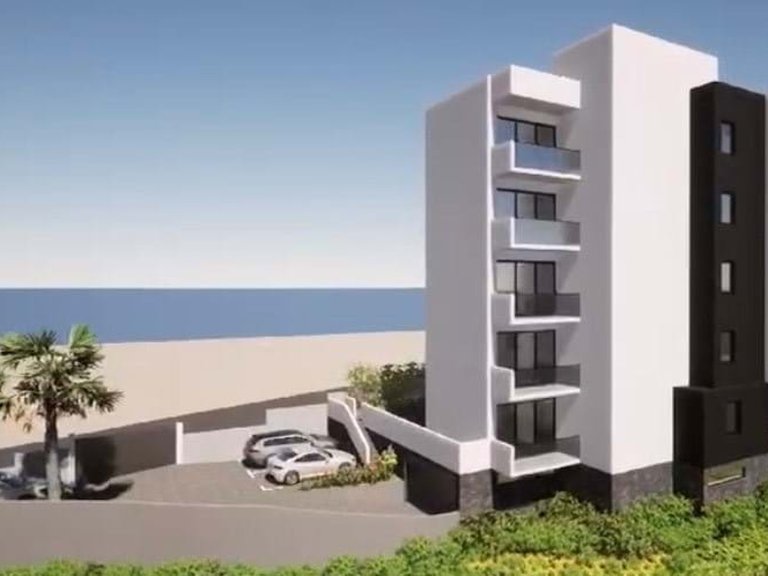 Apartment for Sale in Funchal, Ilha Da Madeira, Portugal 3
