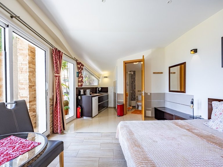 Villa for Sale in Santa Cruz, Ilha Da Madeira, Portugal 72