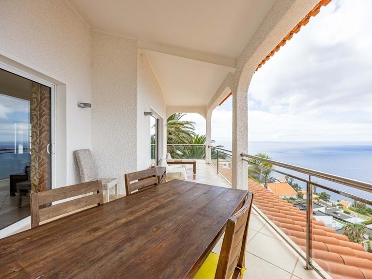 Villa for Sale in Santa Cruz, Ilha Da Madeira, Portugal 42