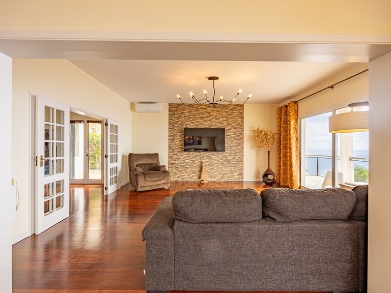 Villa for Sale in Santa Cruz, Ilha Da Madeira, Portugal 31