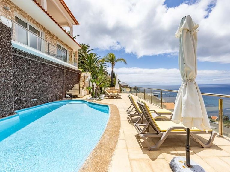 Villa for Sale in Santa Cruz, Ilha Da Madeira, Portugal 50