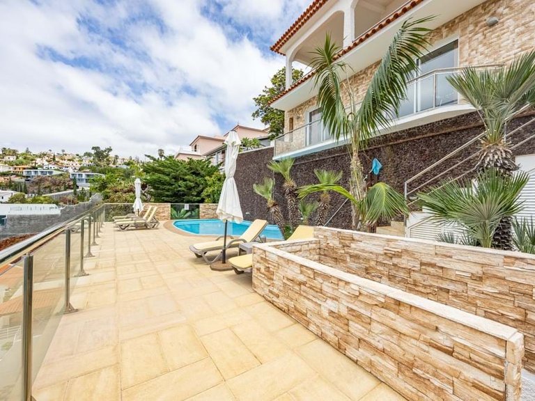 Villa for Sale in Santa Cruz, Ilha Da Madeira, Portugal 48