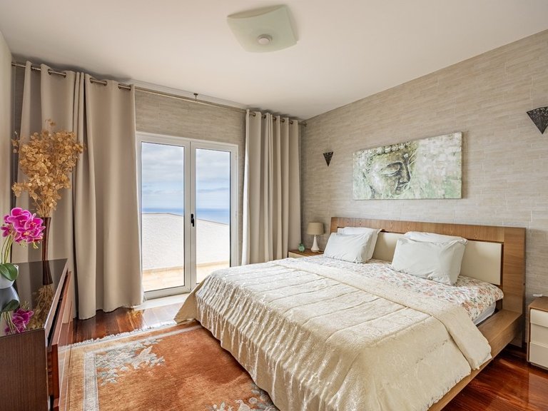 Villa for Sale in Santa Cruz, Ilha Da Madeira, Portugal 14