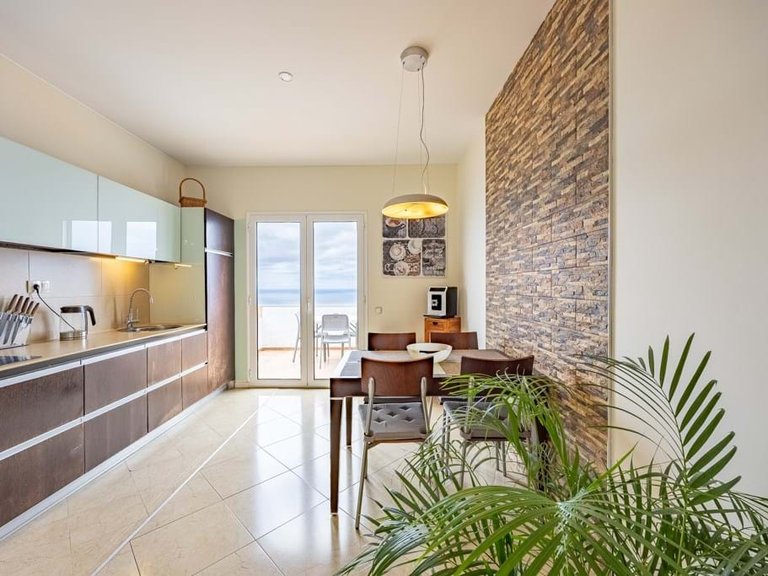 Villa for Sale in Santa Cruz, Ilha Da Madeira, Portugal 18