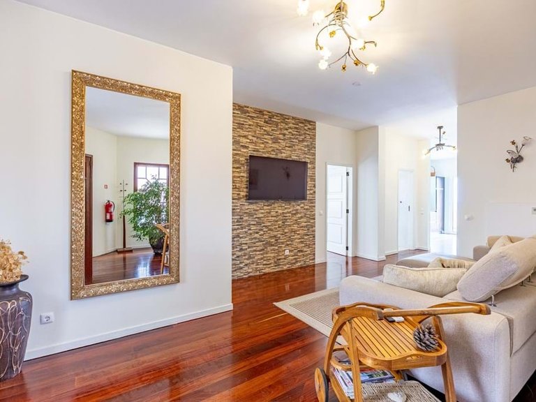 Villa for Sale in Santa Cruz, Ilha Da Madeira, Portugal 5