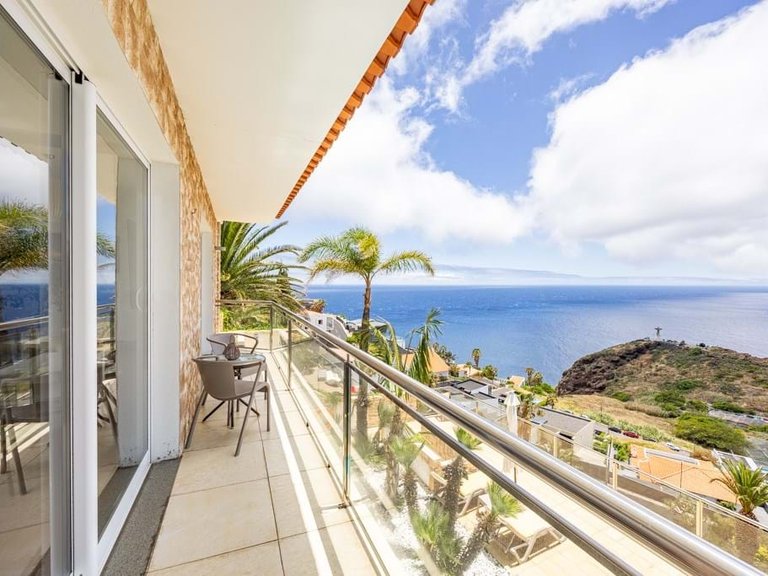 Villa for Sale in Santa Cruz, Ilha Da Madeira, Portugal 68