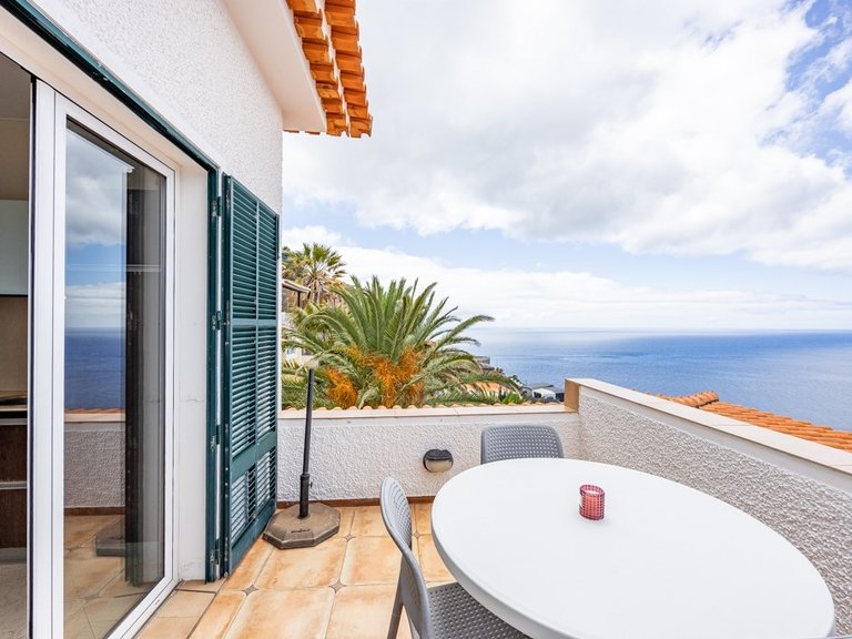 Villa for Sale in Santa Cruz, Ilha Da Madeira, Portugal 23