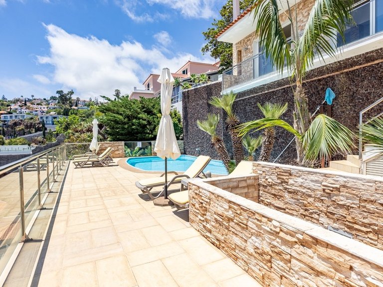 Villa for Sale in Santa Cruz, Ilha Da Madeira, Portugal 78