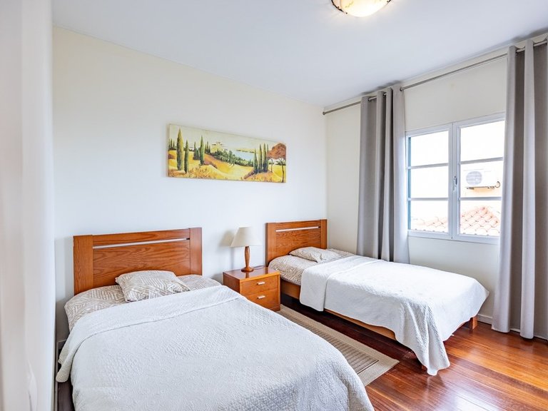 Villa for Sale in Santa Cruz, Ilha Da Madeira, Portugal 9
