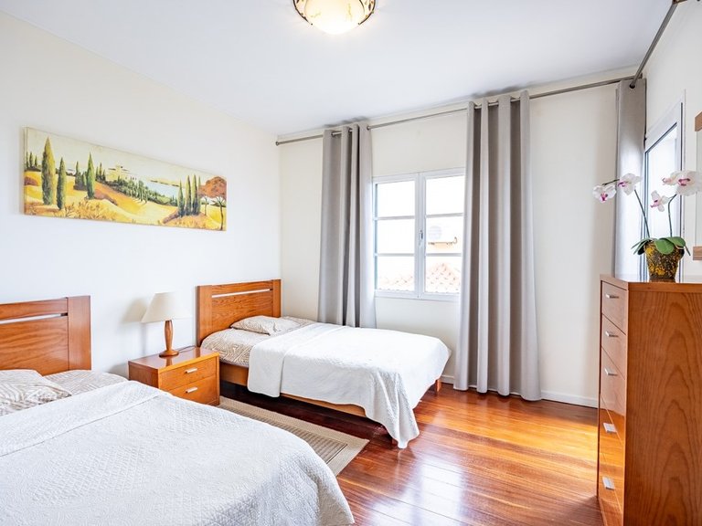 Villa for Sale in Santa Cruz, Ilha Da Madeira, Portugal 10