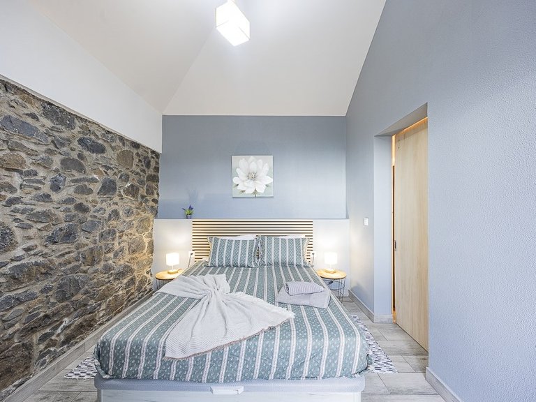 Villa for Sale in Ponta Do Sol, Ilha Da Madeira, Portugal 4