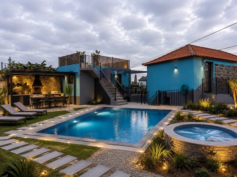 Villa for Sale in Ponta Do Sol, Ilha Da Madeira, Portugal 2