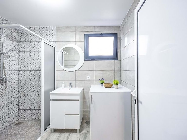 Villa for Sale in Ponta Do Sol, Ilha Da Madeira, Portugal 18