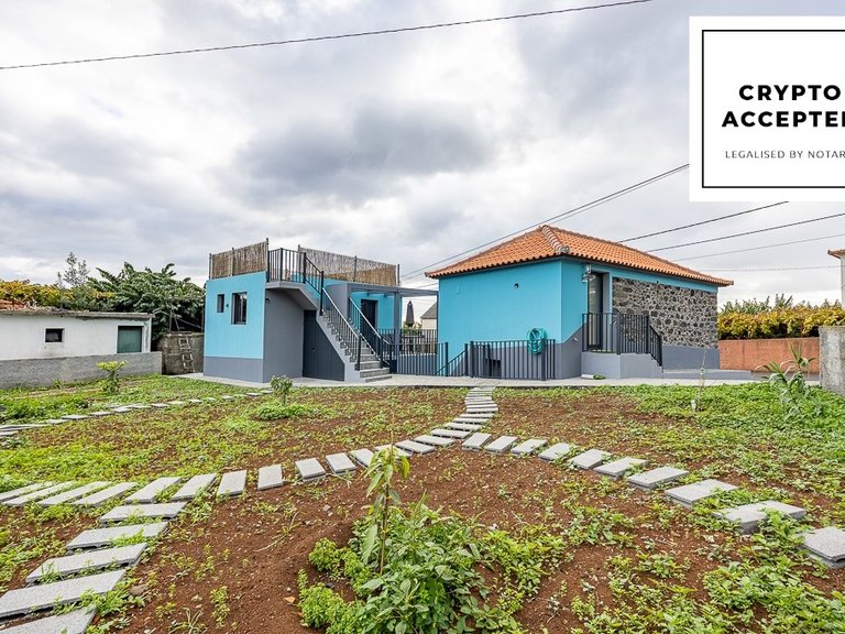 Villa for Sale in Ponta Do Sol, Ilha Da Madeira, Portugal 1