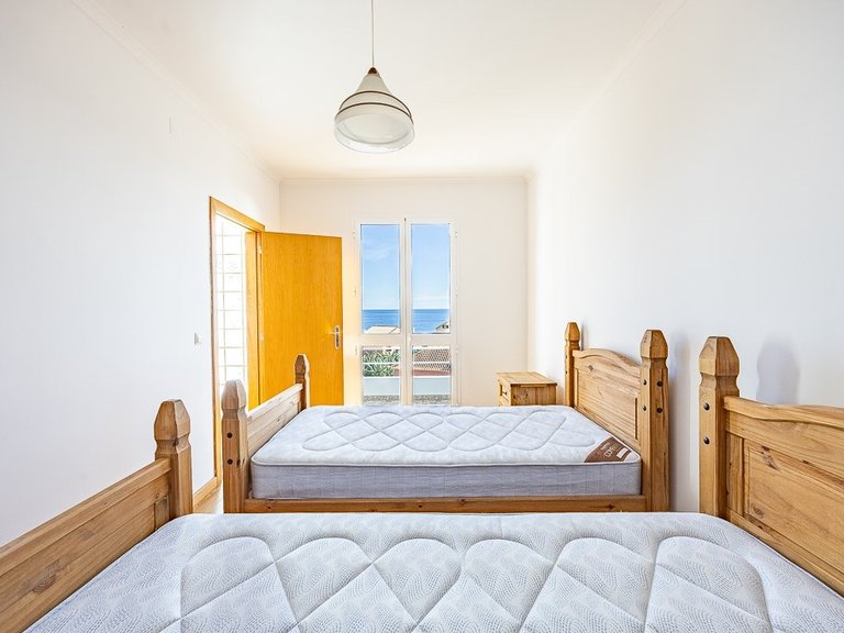 Villa for Sale in Ponta Do Sol, Ilha Da Madeira, Portugal 9