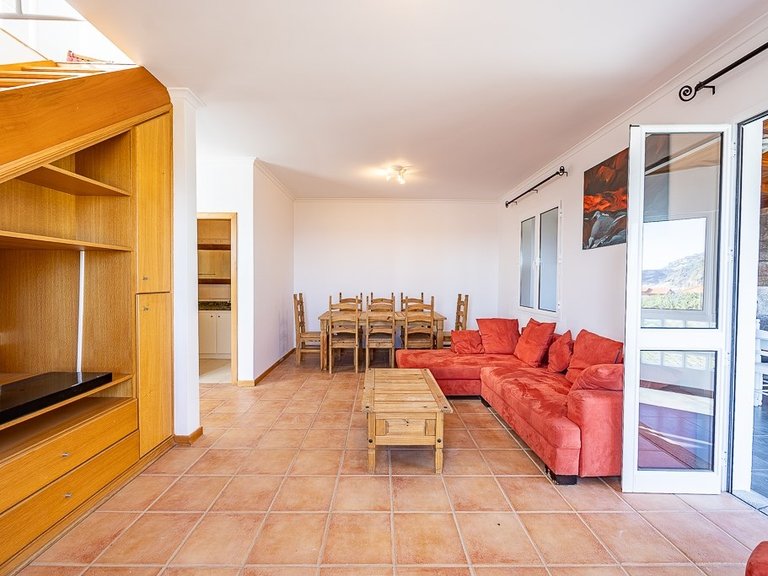Villa for Sale in Ponta Do Sol, Ilha Da Madeira, Portugal 4