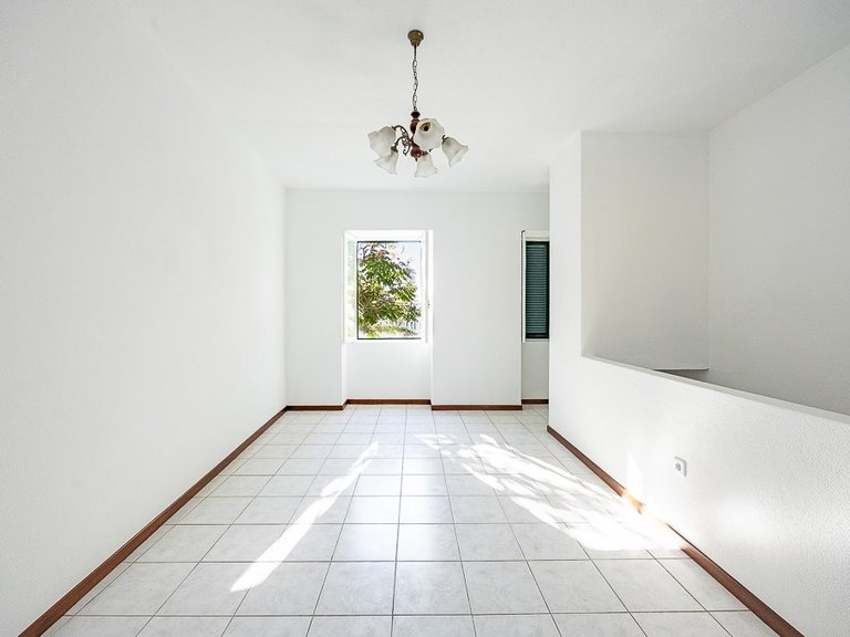 Villa for Sale in Funchal, Ilha Da Madeira, Portugal 10