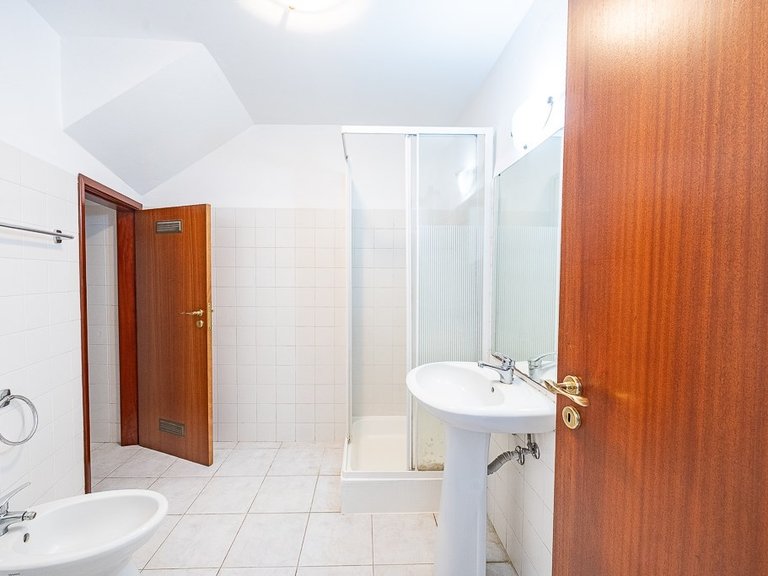 Villa for Sale in Funchal, Ilha Da Madeira, Portugal 14