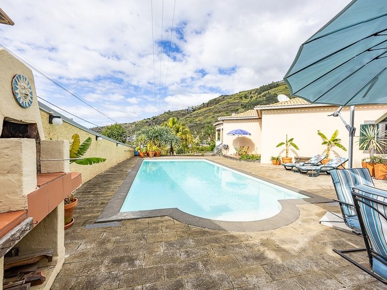 Villa for Sale in Calheta, Ilha Da Madeira, Portugal 31