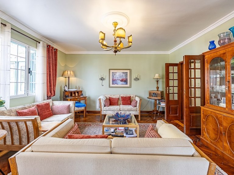 Villa for Sale in Calheta, Ilha Da Madeira, Portugal 6