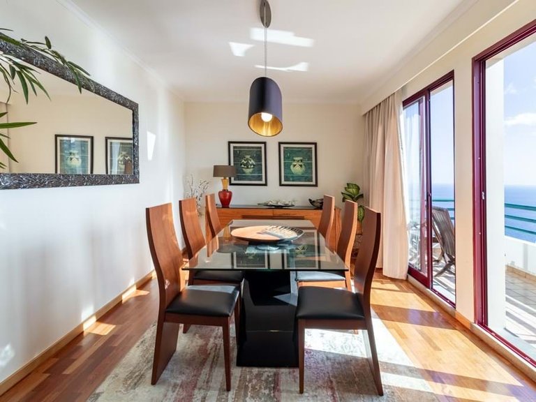 Apartment for Sale in Santa Cruz, Ilha Da Madeira, Portugal 5