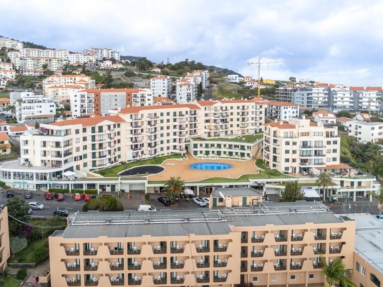 Apartment for Sale in Santa Cruz, Ilha Da Madeira, Portugal 26