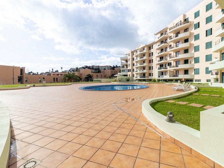 Apartment for Sale in Santa Cruz, Ilha Da Madeira, Portugal 24