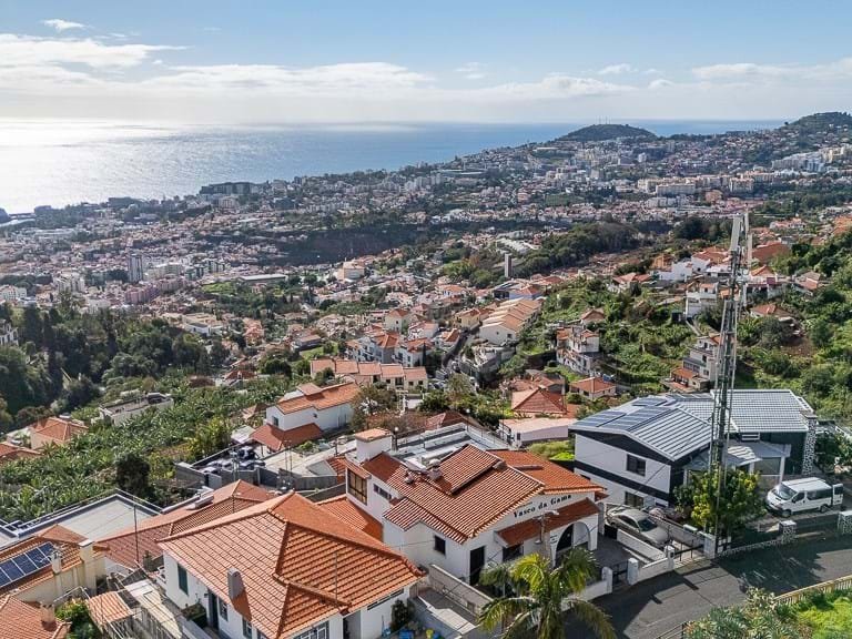 Villa for Sale in Funchal, Ilha Da Madeira, Portugal 12