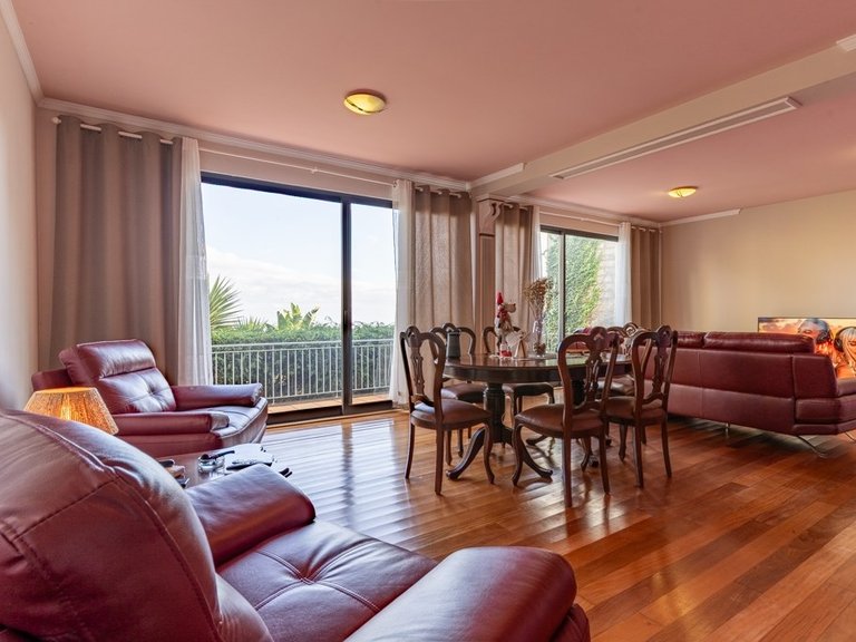 Villa for Sale in Santa Cruz, Ilha Da Madeira, Portugal 10