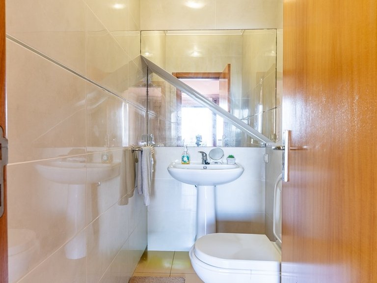 Villa for Sale in Santa Cruz, Ilha Da Madeira, Portugal 20