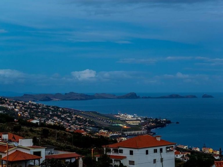 Villa for Sale in Santa Cruz, Ilha Da Madeira, Portugal 25