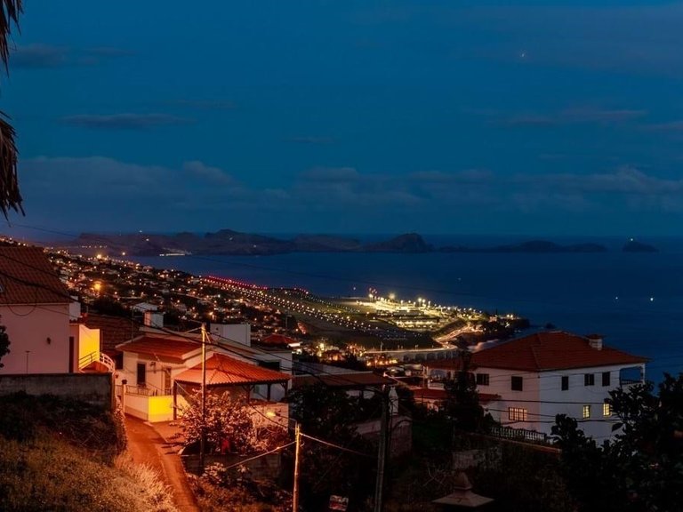 Villa for Sale in Santa Cruz, Ilha Da Madeira, Portugal 24