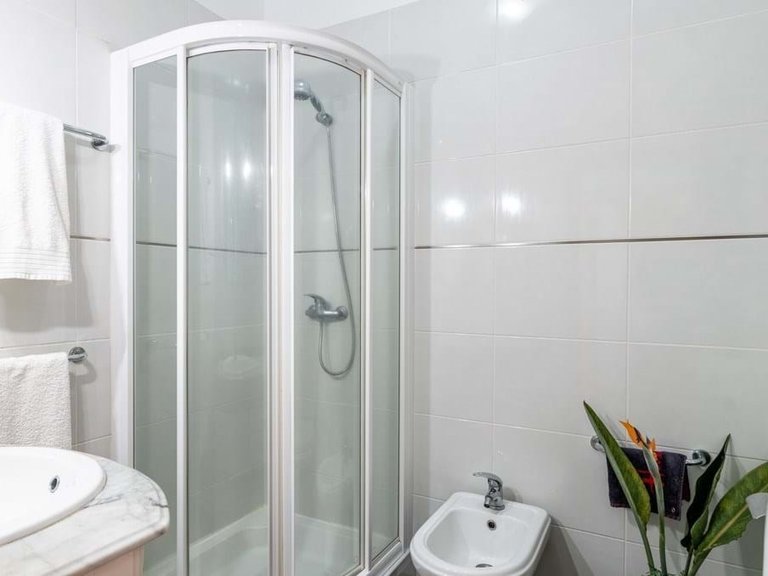 Villa for Sale in Santa Cruz, Ilha Da Madeira, Portugal 29