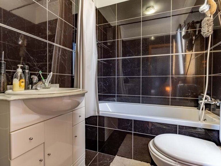 Villa for Sale in Santa Cruz, Ilha Da Madeira, Portugal 18