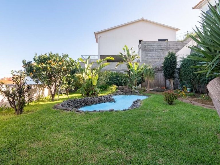 Villa for Sale in Santa Cruz, Ilha Da Madeira, Portugal 4