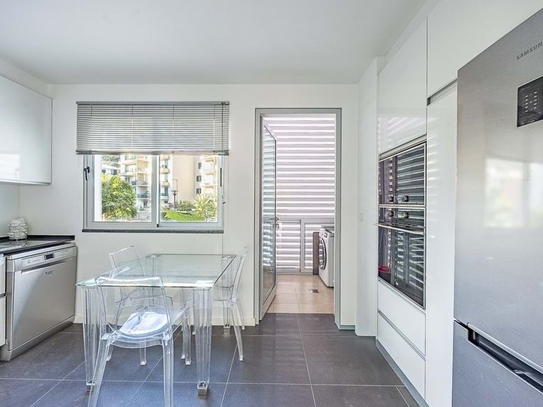 Apartment for Sale in Funchal, Ilha Da Madeira, Portugal 11