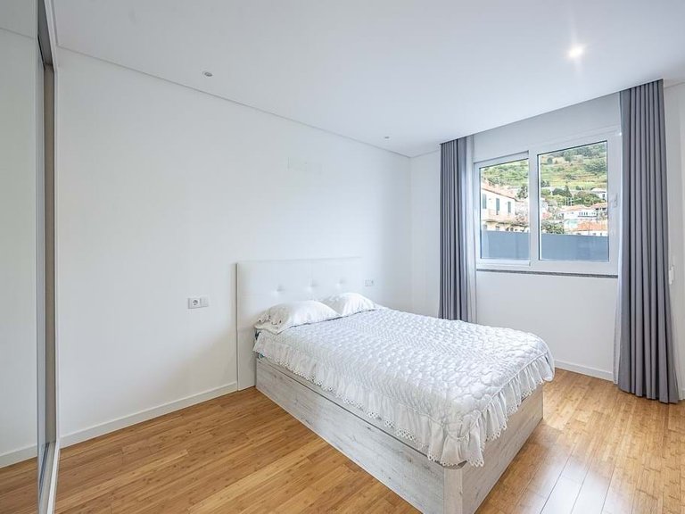 Villa for Sale in Calheta, Ilha Da Madeira, Portugal 19