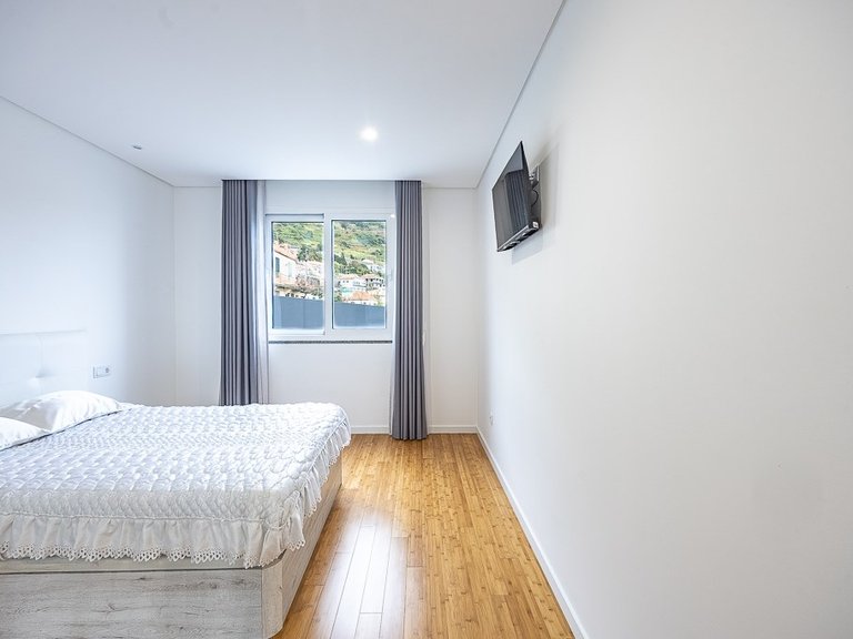Villa for Sale in Calheta, Ilha Da Madeira, Portugal 20