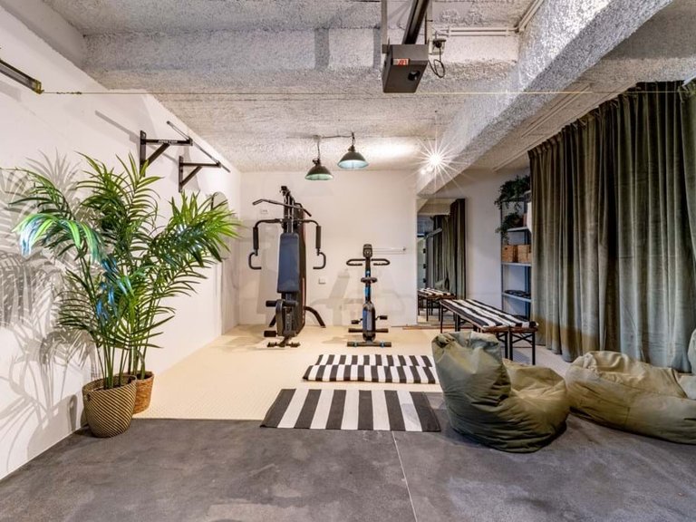 Villa for Sale in Funchal, Ilha Da Madeira, Portugal 16