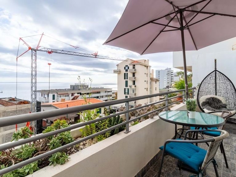 Apartment for Sale in Funchal, Ilha Da Madeira, Portugal 3