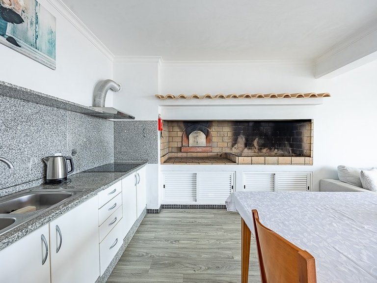 Villa for Sale in Calheta, Ilha Da Madeira, Portugal 31