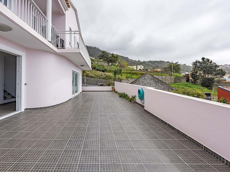 Villa for Sale in Calheta, Ilha Da Madeira, Portugal 37