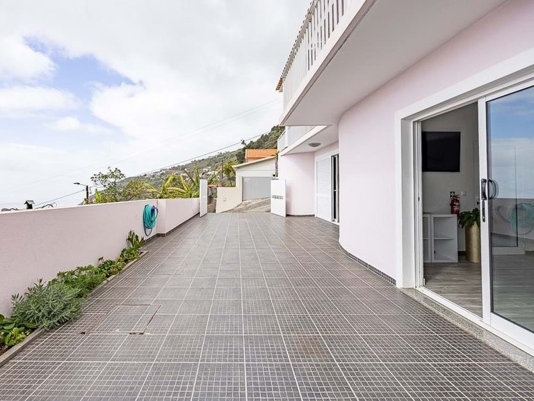 Villa for Sale in Calheta, Ilha Da Madeira, Portugal 36