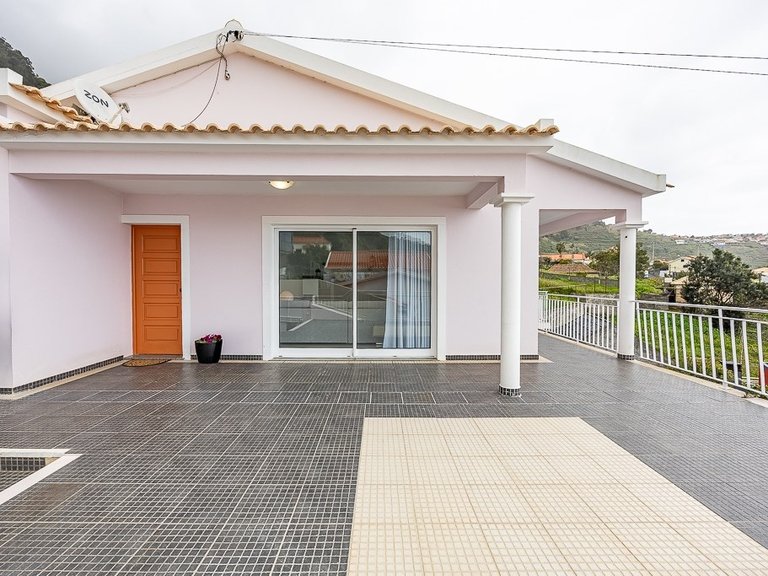Villa for Sale in Calheta, Ilha Da Madeira, Portugal 41