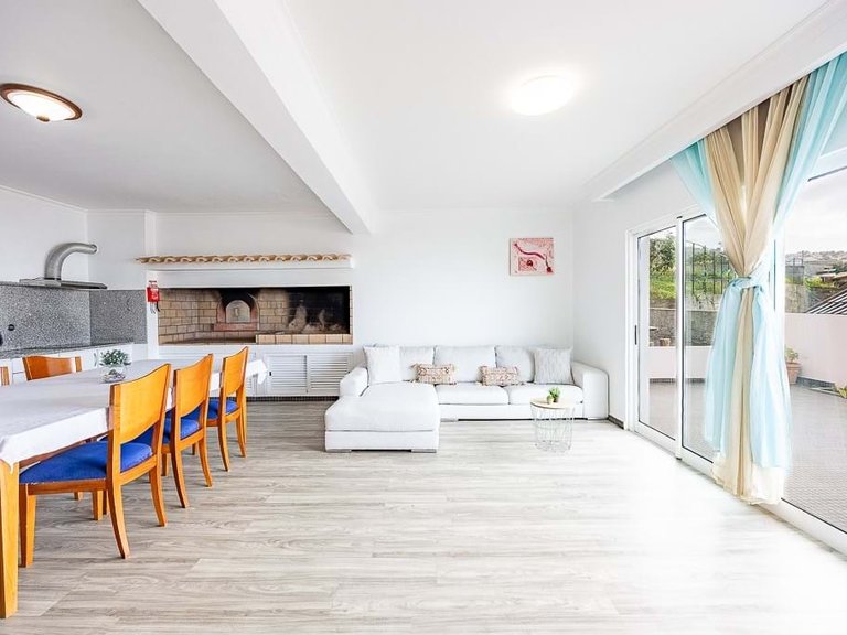 Villa for Sale in Calheta, Ilha Da Madeira, Portugal 24