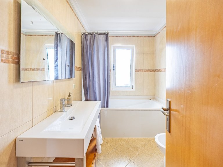 Villa for Sale in Calheta, Ilha Da Madeira, Portugal 20