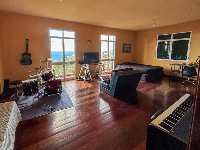 Villa for Sale in Funchal, Ilha Da Madeira, Portugal 22